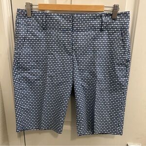 Ann Taylor Blue and White Patterned Womens Shorts 4 NWOT